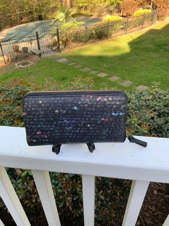 Tory Burch Black Wallet with Multicolor Speckle Print - Picture 3 of 14